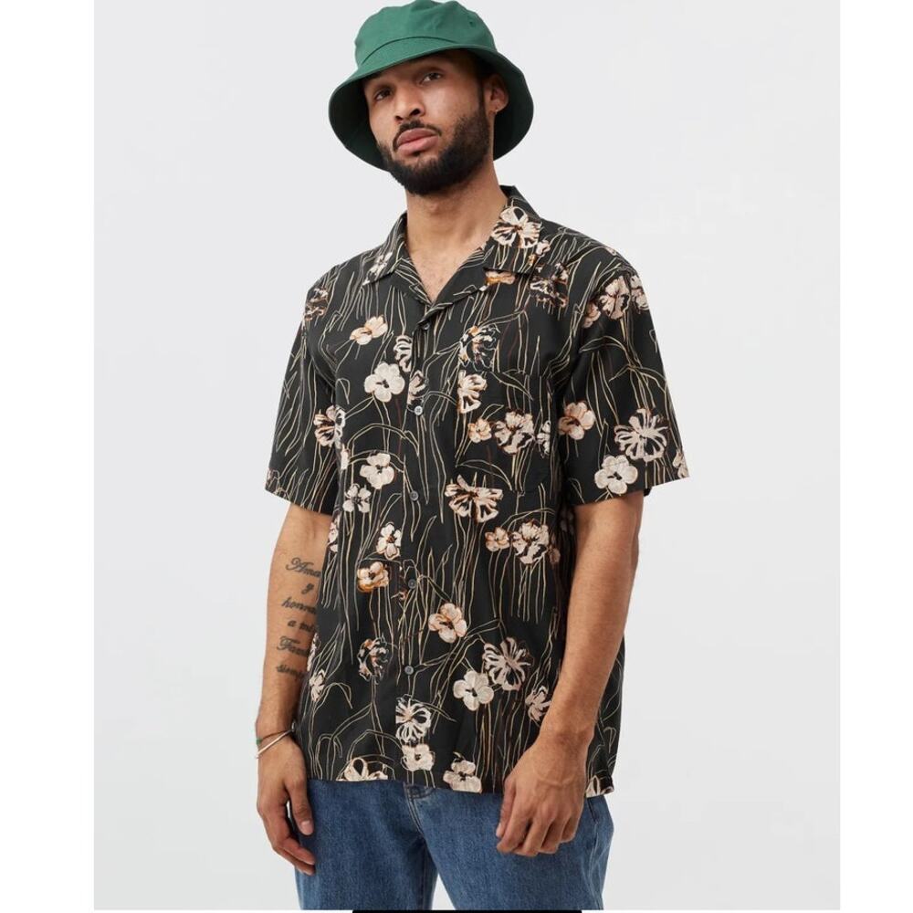 Closed | Mens Short Sleeved Button Down Shirt S Hawaiian Motif Black Tropical